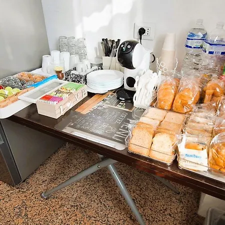 Bb La Promessa Alojamento de Acomodação e Pequeno-almoço Pregnana Milanese